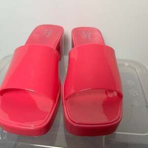 Crown and Ivy pink heeled shoes